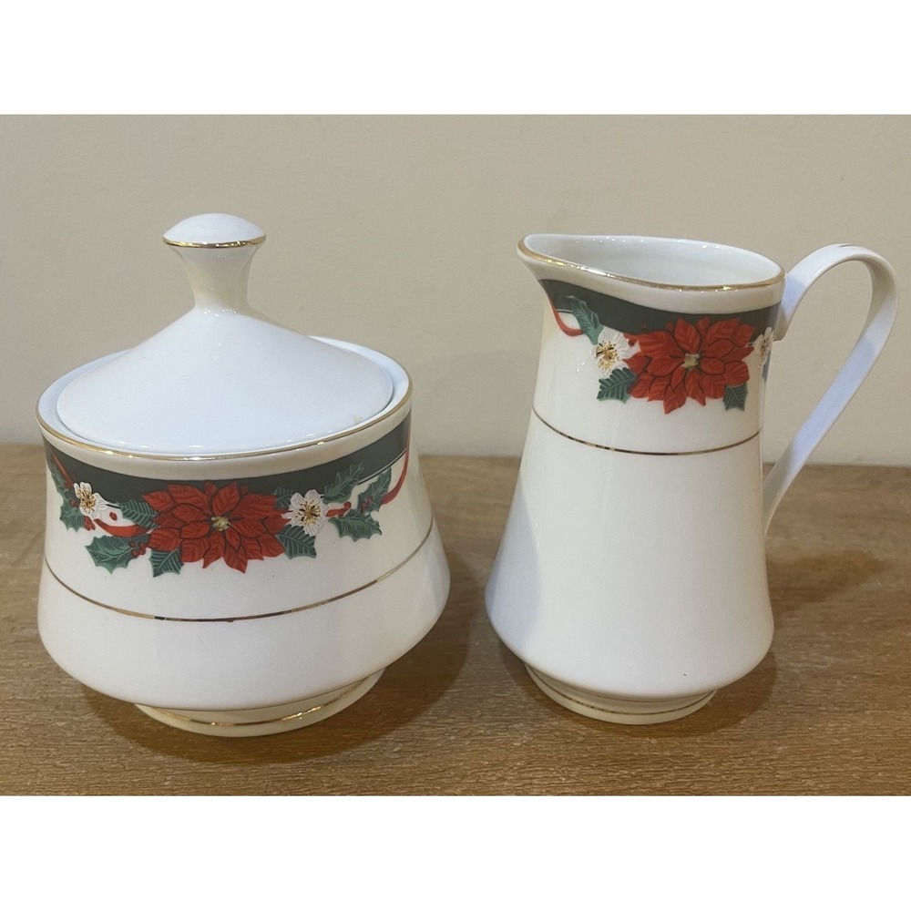Tienshan Deck The Halls Sugar Bowl w‎ Lid & Creamer Set Christmas Poinsettia